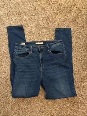 Levi’s Dark Blue Women's Skinny Jeans